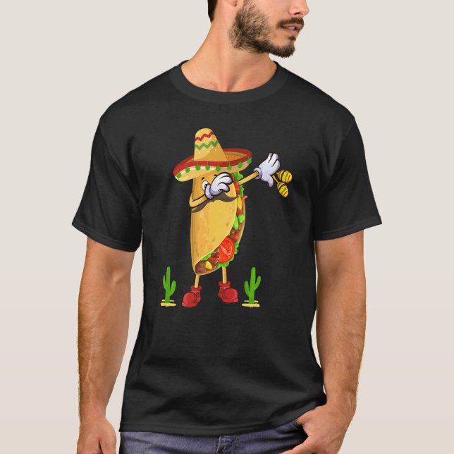 Mexican Dabbing Taco Cinco De Mayo Poncho Sombrero T-Shirt (Front)