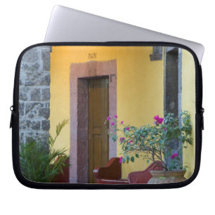 Mexico, San Miguel de Allende, Archway entrance Laptop Sleeve