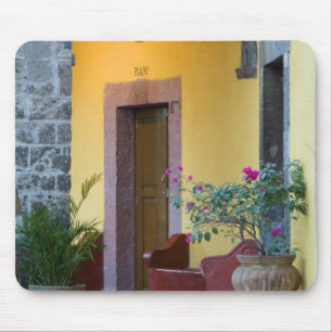 Mexico, San Miguel de Allende, Archway entrance Mouse Mat