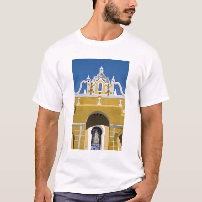 Mexico, Yucatan, Izamal. The Franciscan Convent T-Shirt (Front)