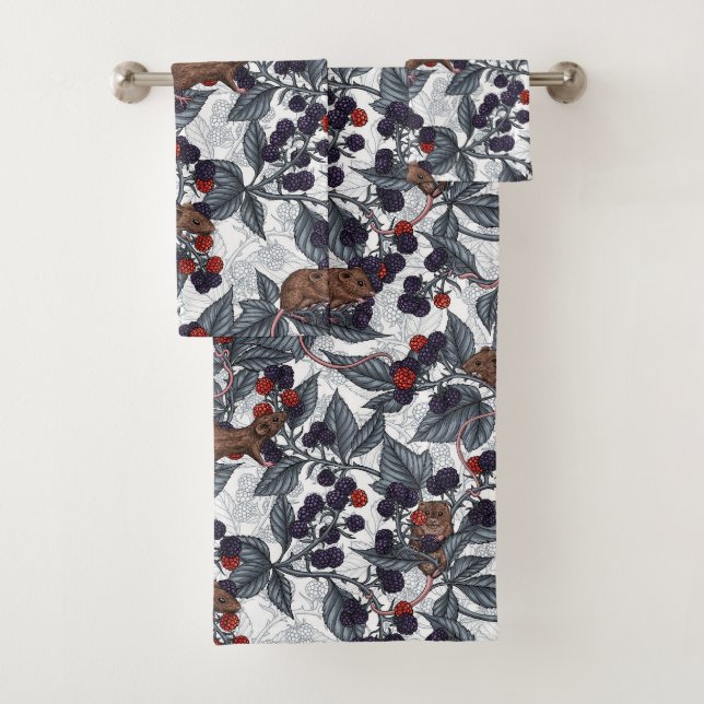 Mice and blackberries on white bath towel set (Insitu)