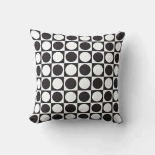 Mid-Century Chequerboard - black and white Cushion