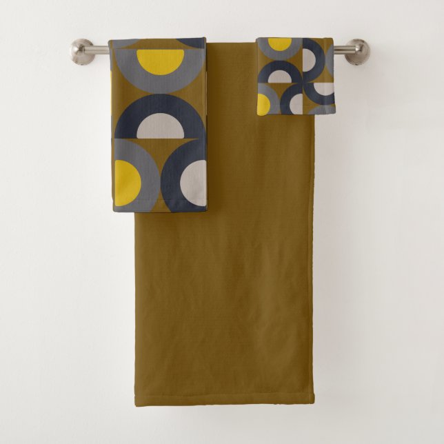 Mid-Century Modern Bronze Mustard Thunder    Bath Towel Set (Insitu)
