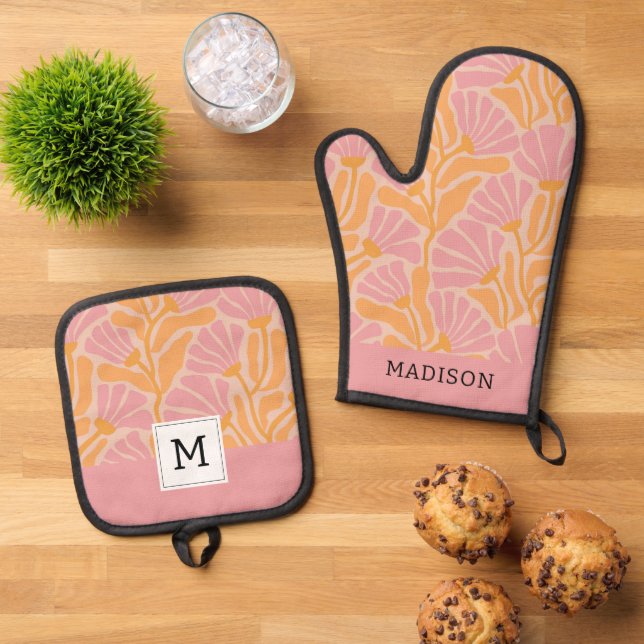 Mid Century Modern Floral Pattern Oven Mitt & Pot Holder Set (Top Down)