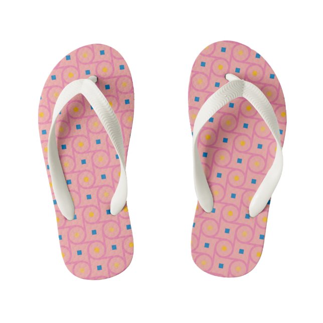 Mid Century Modern Pink Interlocking Circle Kid's Flip Flops (Footbed)