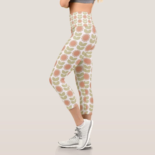  Mid-Century Pastel Pink Retro Floral Pattern Capri Leggings (Left)