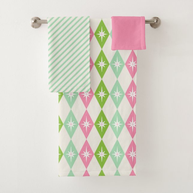 Mid Century Pink & Green Geometric Christmas Bath Towel Set (Insitu)