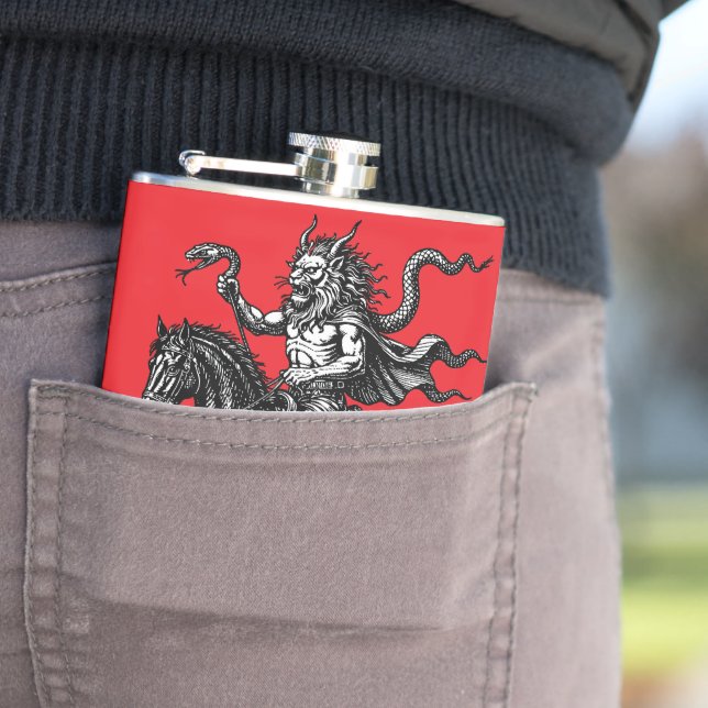 Midnight Earl Ascending Hip Flask (In Situ)