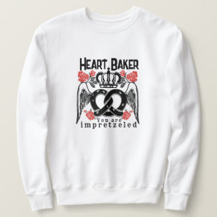 Mikitiez pretzel bread baker queen king  sweatshirt