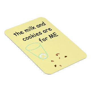 Milk and cookie crumb magnet