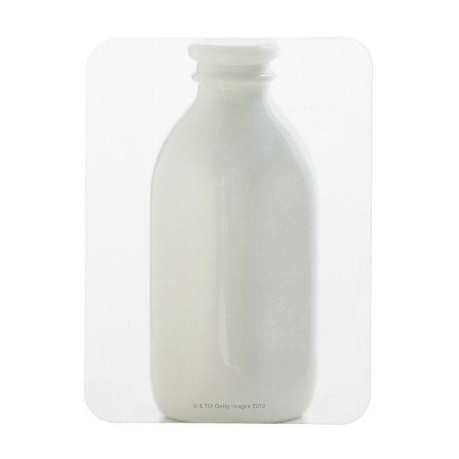 Milk bottle on white background magnet (Vertical)