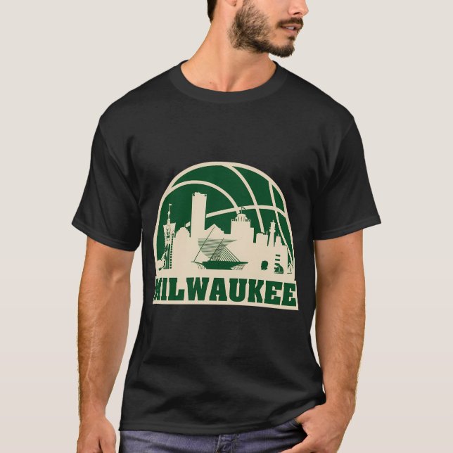 Milwaukee Basketball Milwaukee Cityscape T-Shirt (Front)