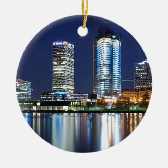 Milwaukee Skyline at Night Ceramic Tree Decoration (Front)