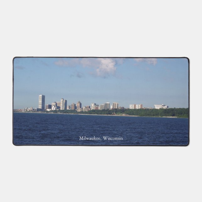 Milwaukee, Wisconsin skyline desk mat (Front)