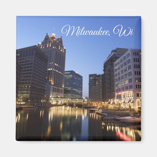 Milwaukee, Wisconsin Souvenir Keepsake Magnet (Front)