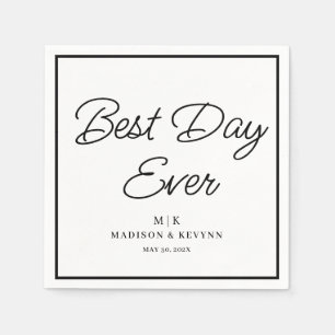 Minimal and Chic Wedding Napkins