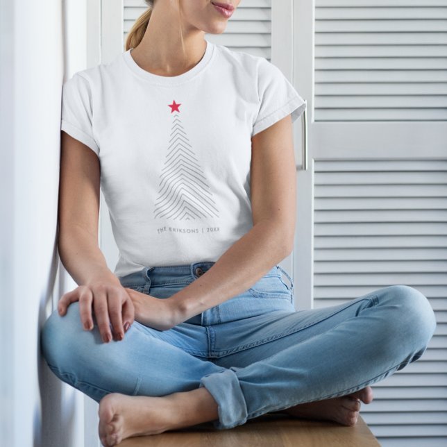 Minimal Christmas Tree | Red Star Clean Simple T-Shirt (Creator Uploaded)