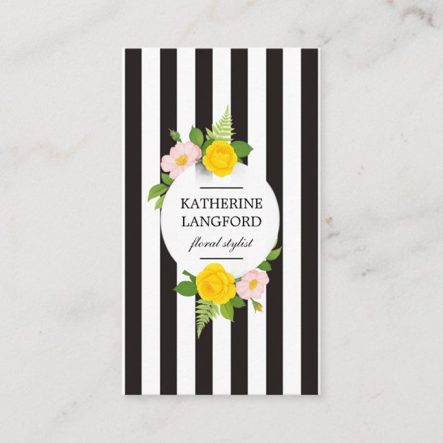 Minimal Floral Wreath Beauty Salon Striped Business Card (Front)