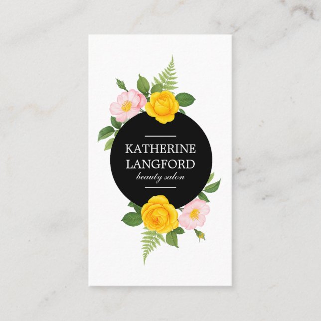 Minimal Floral Wreath Beauty Salon White Business Card (Front)