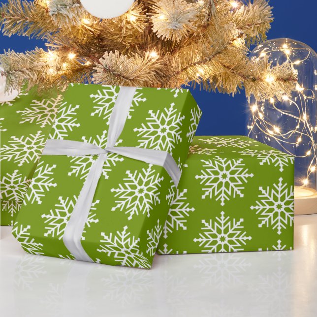 Minimal Green White Christmas Snowflake Pattern Wrapping Paper (Holidays)