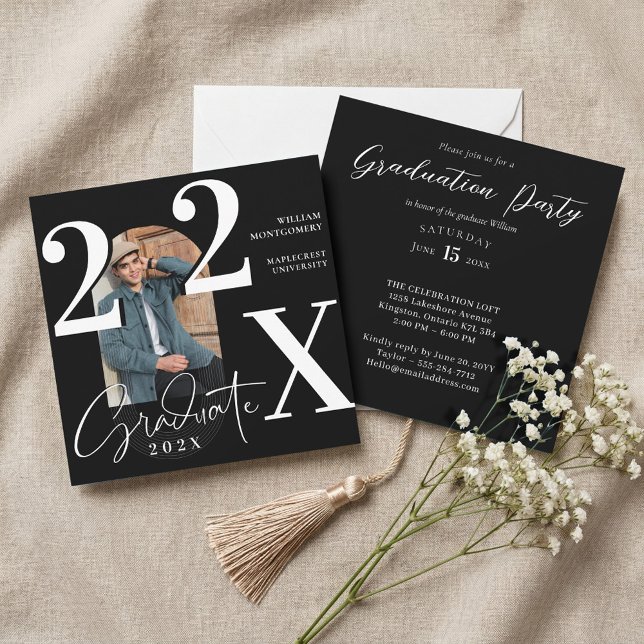 Minimal Modern Bold Graduation Year Arch Photo Invitation (Minimal Modern Bold Graduation Year Arch Photo Invitation)