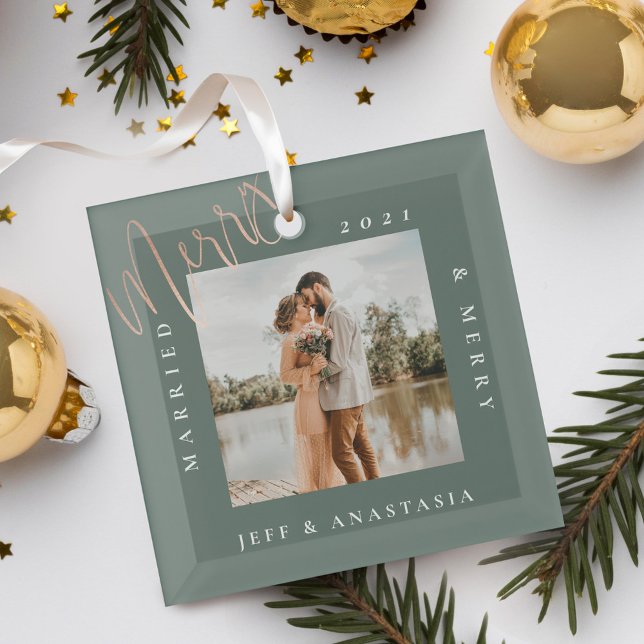 Minimal Modern Married & Merry Gold Script Photo Glass Tree Decoration (Minimal Modern Married & Merry Gold Script Photo Glass Ornament)