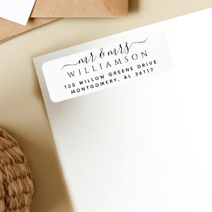 Minimal Script Calligraphy Mr & Mrs Couple’s Name