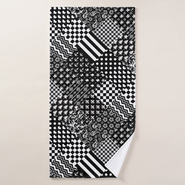 Minimalist Black White Mixed Pattern Style  Bath Towel (Bath Towel)