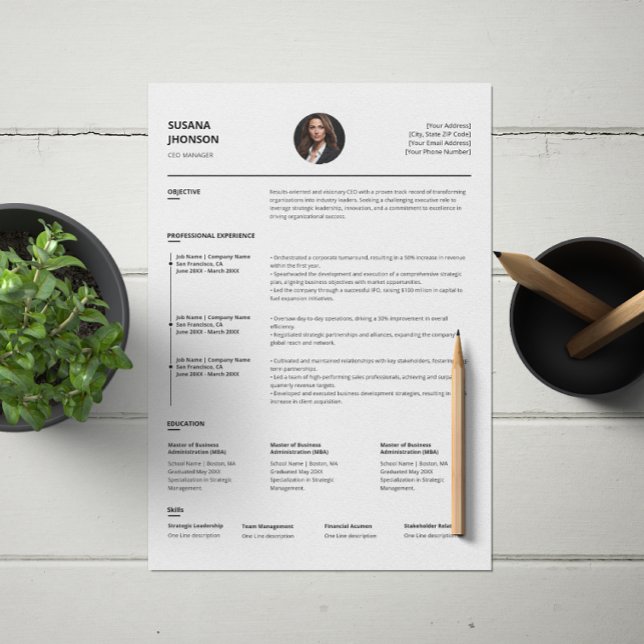 Minimalist Clean Resume Template (Creator Uploaded)