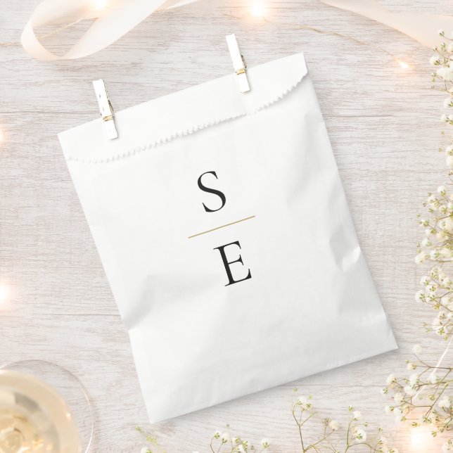 Minimalist Elegant Monogram Wedding Favour Bags (Clipped)
