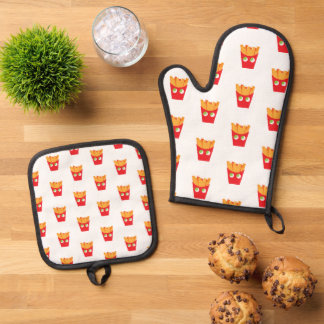 Minimalist Fun Joyful Red & Yellow Fries Pattern Oven Mitt & Pot Holder Set