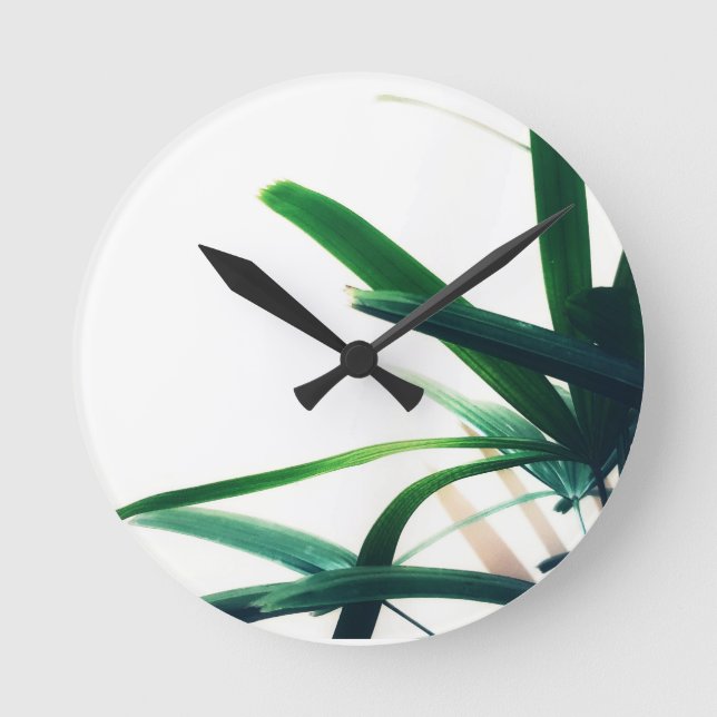 Minimalist Green Elegance Round Clock (Front)