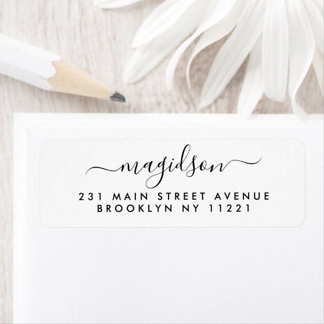 Minimalist Hand-written Elegant Script Family Name (Insitu)