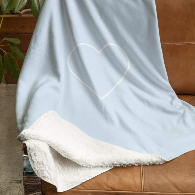 Minimalist Heart on Light Blue | Cosy  Sherpa Blanket (Creator Uploaded)
