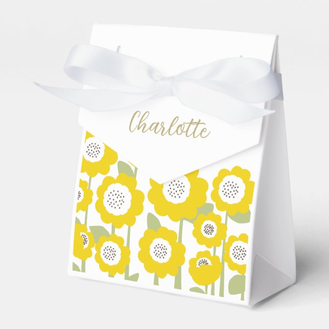 Minimalist Modern Sunflower Minimal Custom Name    Favour Box (Front Side)
