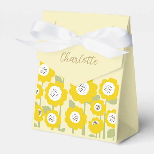 Minimalist Modern Sunflower Minimal Custom Name    Favour Box (Front Side)