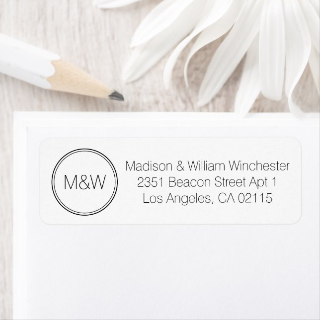 Minimalist monogram black white circle simple chic (Insitu)