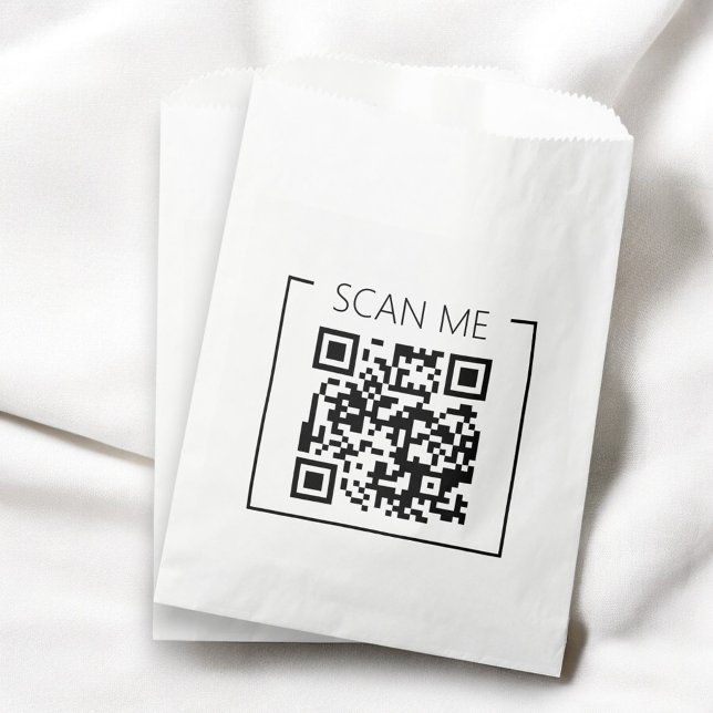 Minimalist QR Code Scan Me Business Favour Bags (Creator Uploaded)