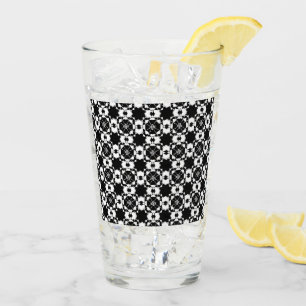 Minimalist retro check pattern – Monochrome design Glass