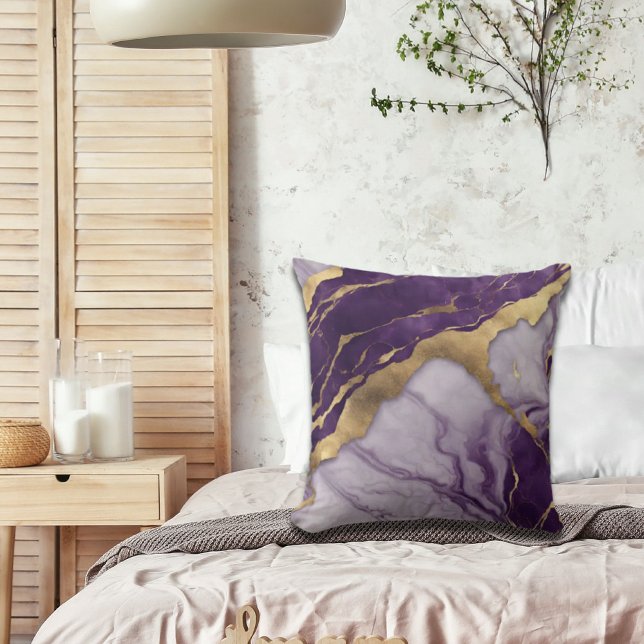 Minimalist Scandinavian Chic Lilac Purple Marble Cushion (Minimalist Scandinavian Chic Lilac Purple Marble Throw Pillow)