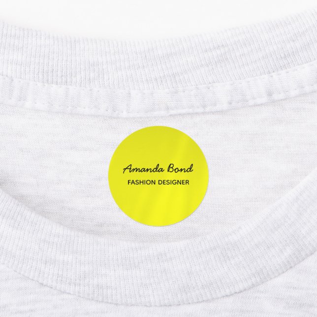 Minimalist shadow yellow custom employee (Affixed)