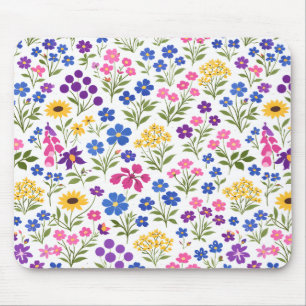 Minimalist Wildflower Seamless Pattern on White Mouse Mat