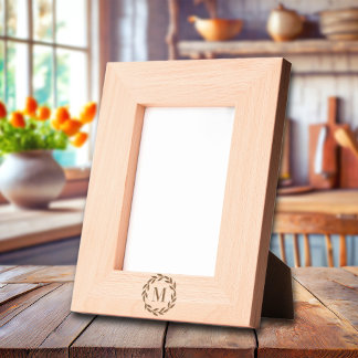 Minimalist Wreath Bold Monogram Etched Frames