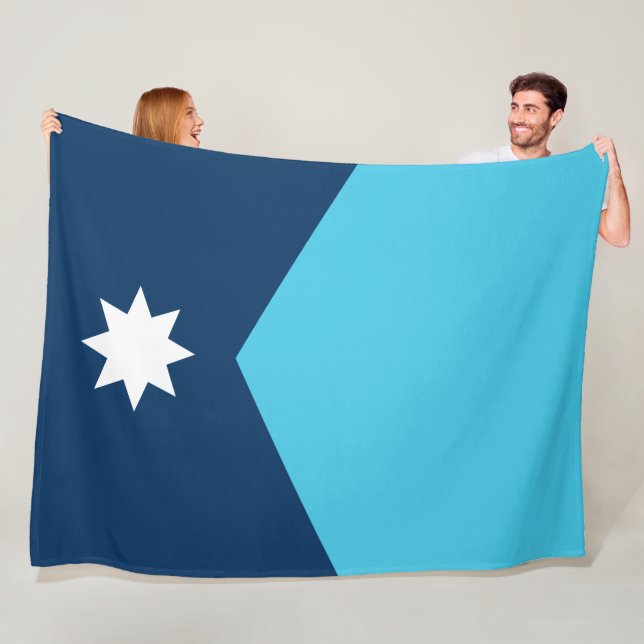 Minnesota State Flag Fleece Blanket (In Situ)