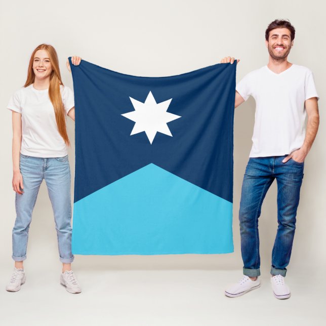 Minnesota State Flag Fleece Blanket (In Situ)