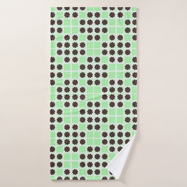 Mint Green Cream And Chocolate Chip Quilt Pattern Bath Towel (Bath Towel)
