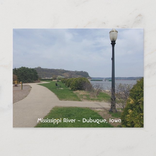 Mississippi River, Dubuque, Iowa Photo Postcard (Front)