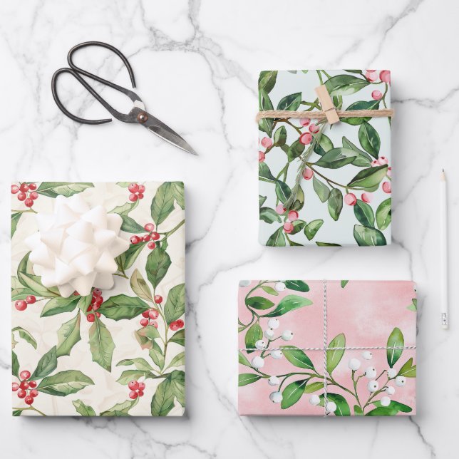 Mistletoe Vintage Christmas Wrapping Paper Sheets (Front)