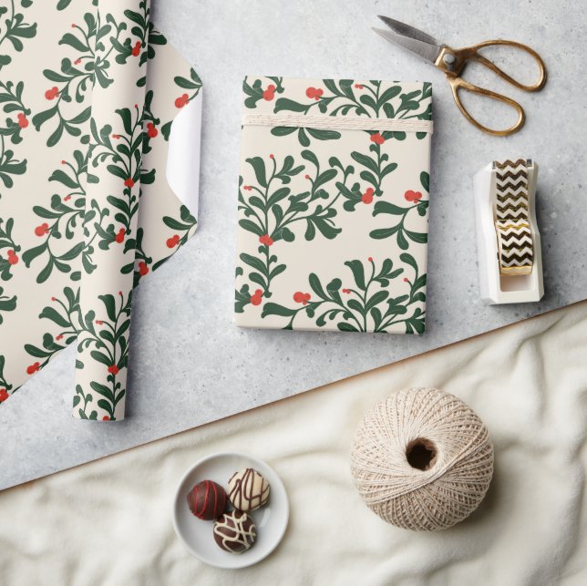 Mistletoe Wrapping Paper (Crafts)