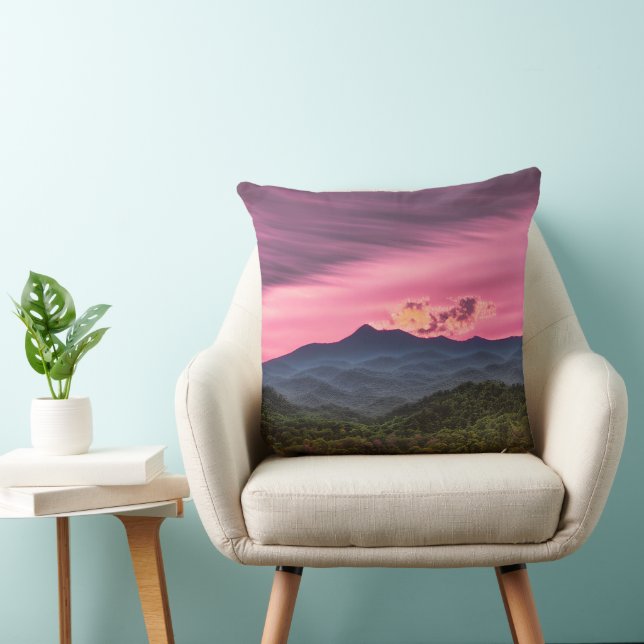 Misty mountaintop cushion (Chair)